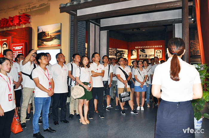 銀河人參觀湖南黨史陳列館 銀河人參觀湖南黨史陳列館