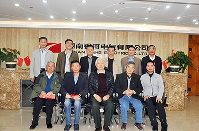 我國(guó)仿真專家黃柯棣教授一行來銀河電氣考察交流